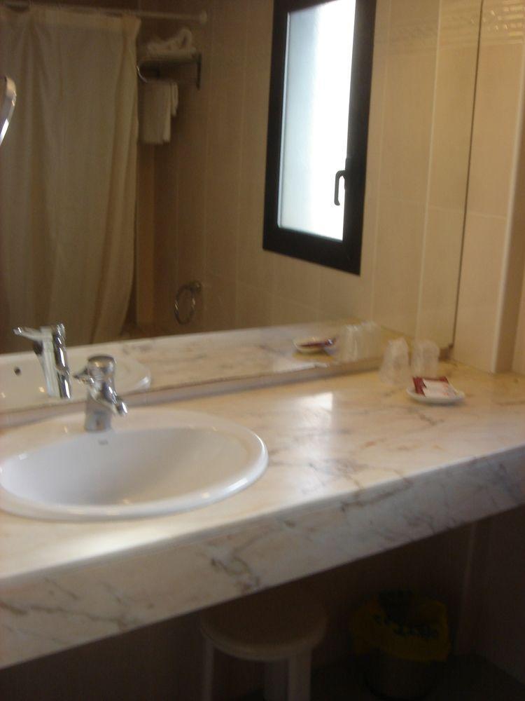 Hostal Vila Del Mar Lloret de Mar Zewnętrze zdjęcie